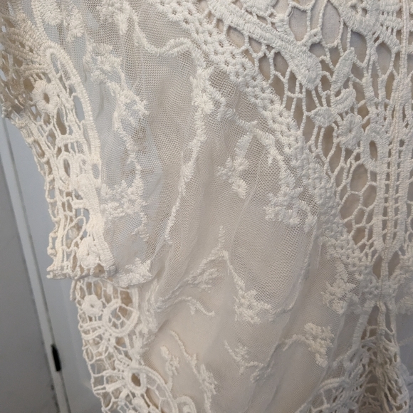 Cream Crochet Top - Picture 4 of 10